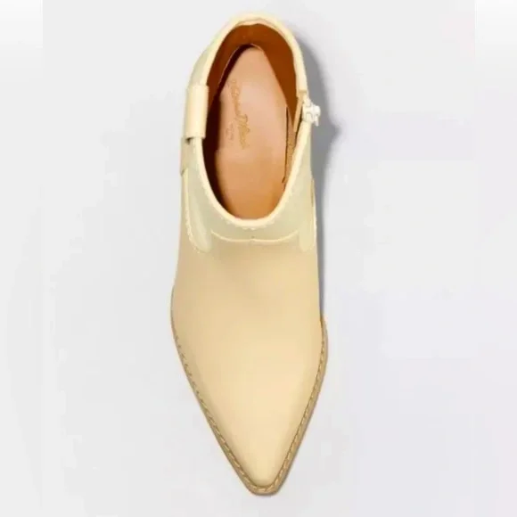 💥SALE💥 Women's Kay Western Boots - Universal Thread™ Off-White 8.5 - Picture 3 of 4